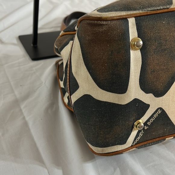 VTG DOONEY AND BOURKE GIRAFFE ANIMAL PRINT CANVAS/LEATHER TOTE SHOULDER BAG - Picture 12 of 14
